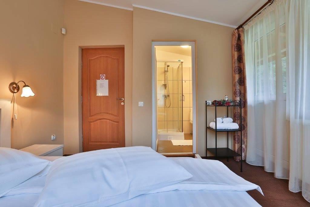 Pensiunea La Padure Cheia, Prahova Hotel Măneciu Exterior foto