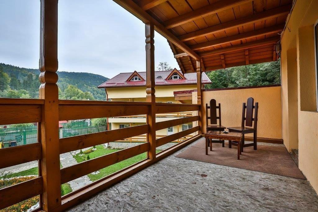 Pensiunea La Padure Cheia, Prahova Hotel Măneciu Exterior foto