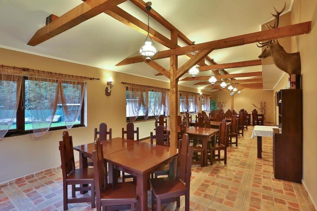 Pensiunea La Padure Cheia, Prahova Hotel Măneciu Exterior foto